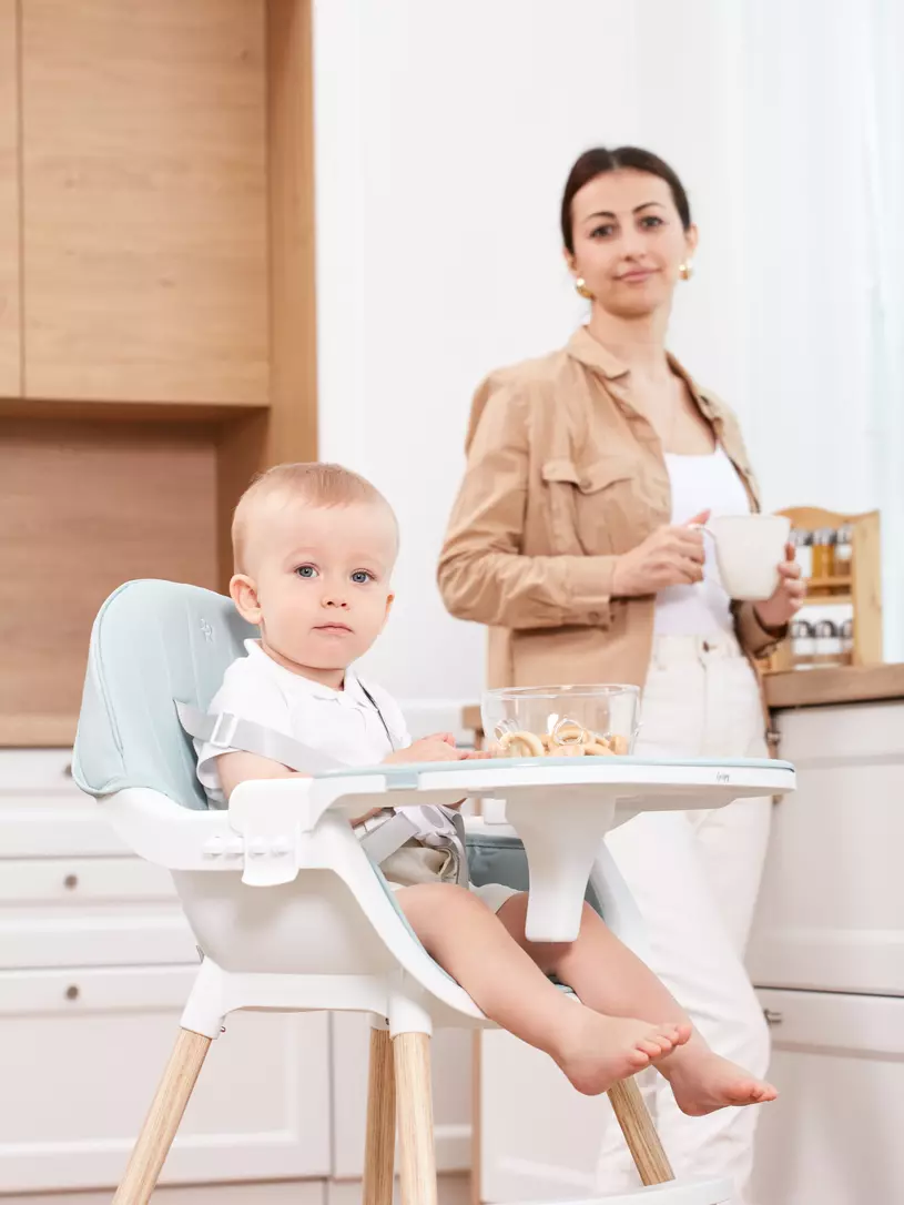 Стульчик для кормления Mowbaby Crispy blue