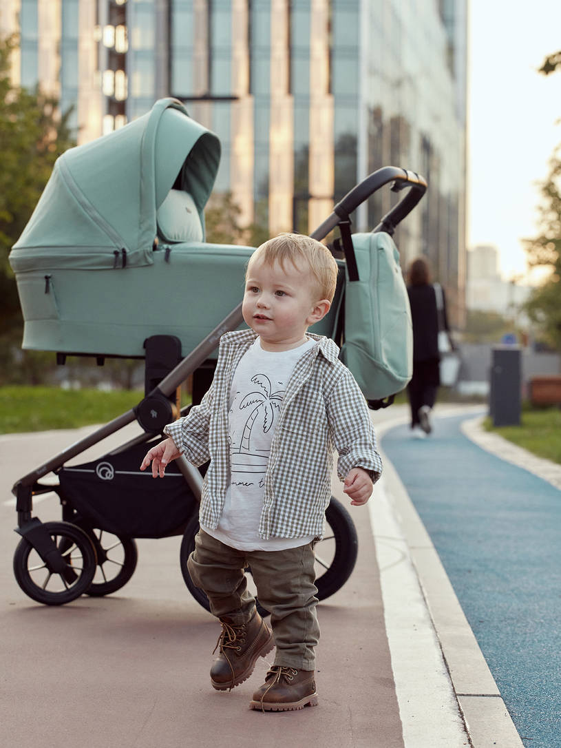 Коляска 2 в 1 RANT FLEX PRO 2023 RA074 GREEN