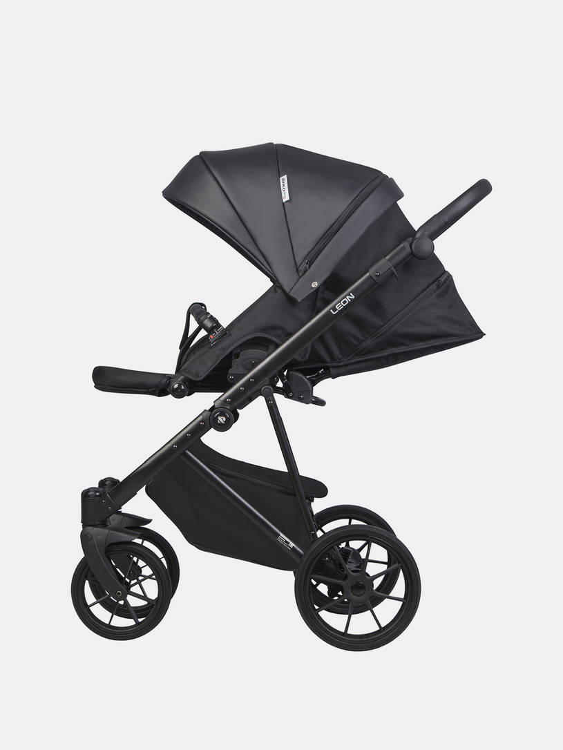 Коляска 2 в 1 Riko Basic Leon 04 Black