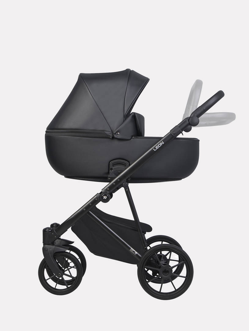 Коляска 2 в 1 Riko Basic Leon 04 Black
