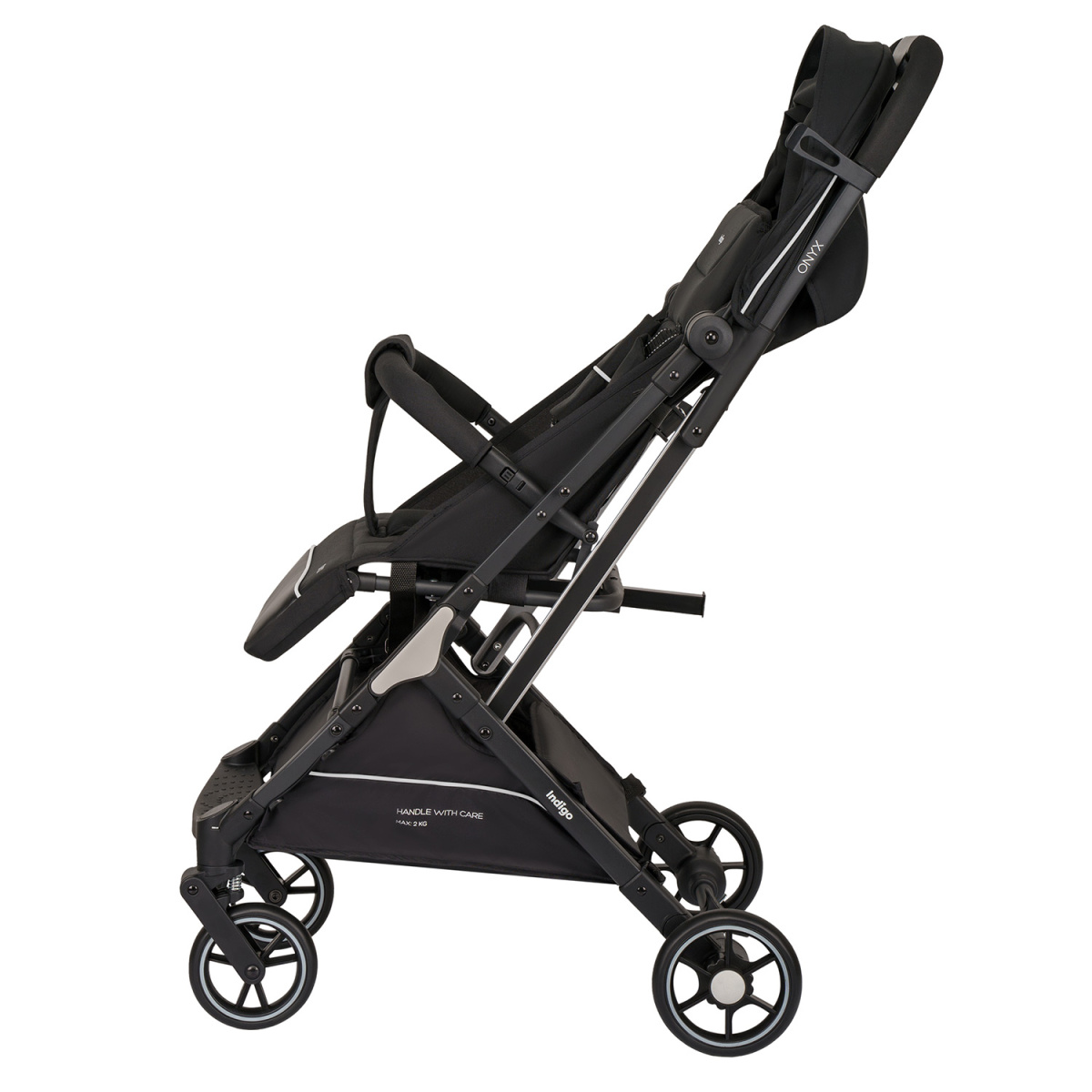 Коляска прогулочная Indigo ONYX черный